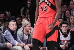 金年会下载-包含表现优异引发热议！，西亚卡姆在独行侠比赛中重返赛场引发球迷热议的词条