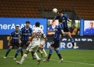 金年会体育-关于NBA总决赛倒计时，国际米兰关键战战术微调，细节引发关注，令人意外，球探报告显示潜力的信息